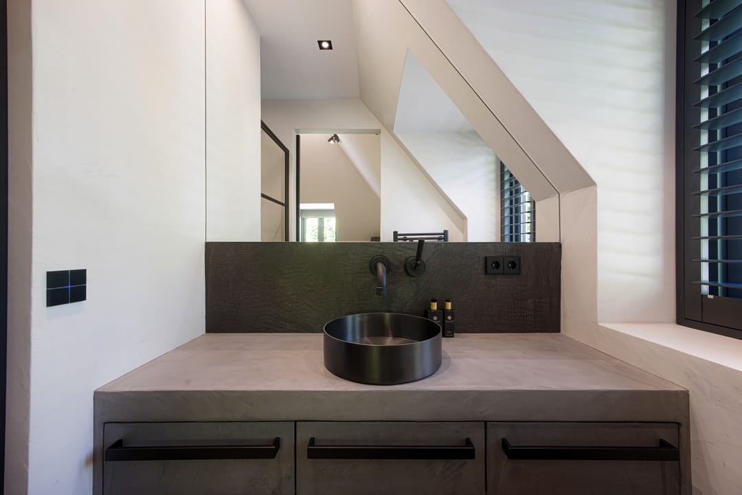 Photo 41 of Anton Mauvelaan 1