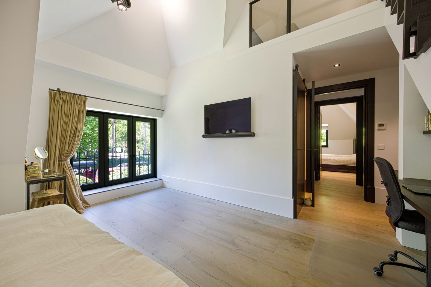 Photo 44 of Anton Mauvelaan 1