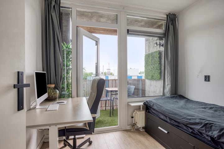 Foto 23 van Staalstraat 48