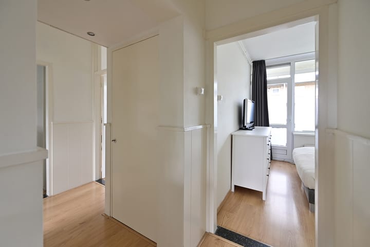 Photo 11 of C. Evertsenstraat 111