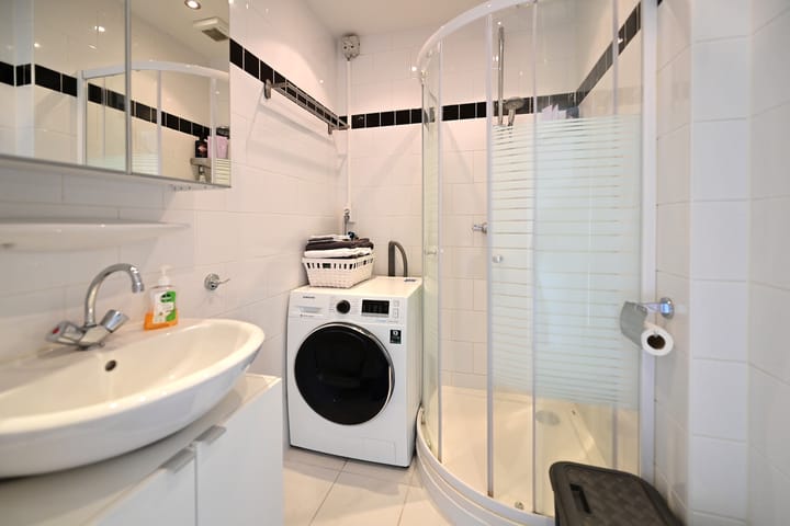 Photo 12 of C. Evertsenstraat 111