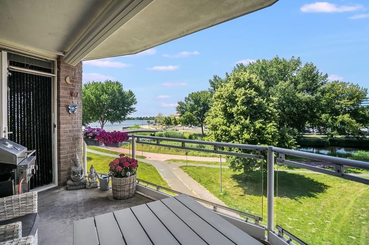 Foto 12 van James Stewartstraat 62