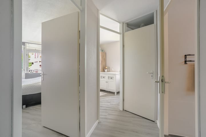 Foto 24 van James Stewartstraat 62