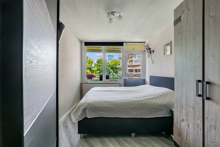 Foto 26 van James Stewartstraat 62