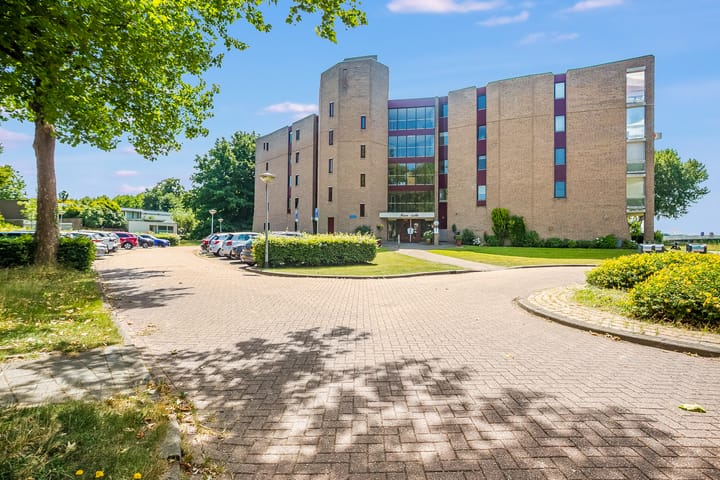 Foto 41 van James Stewartstraat 62