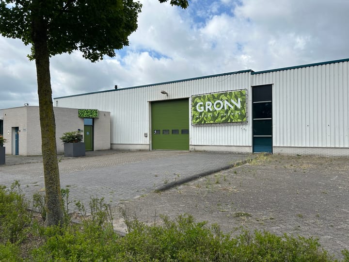 Zadelmakerstraat 9, Uden