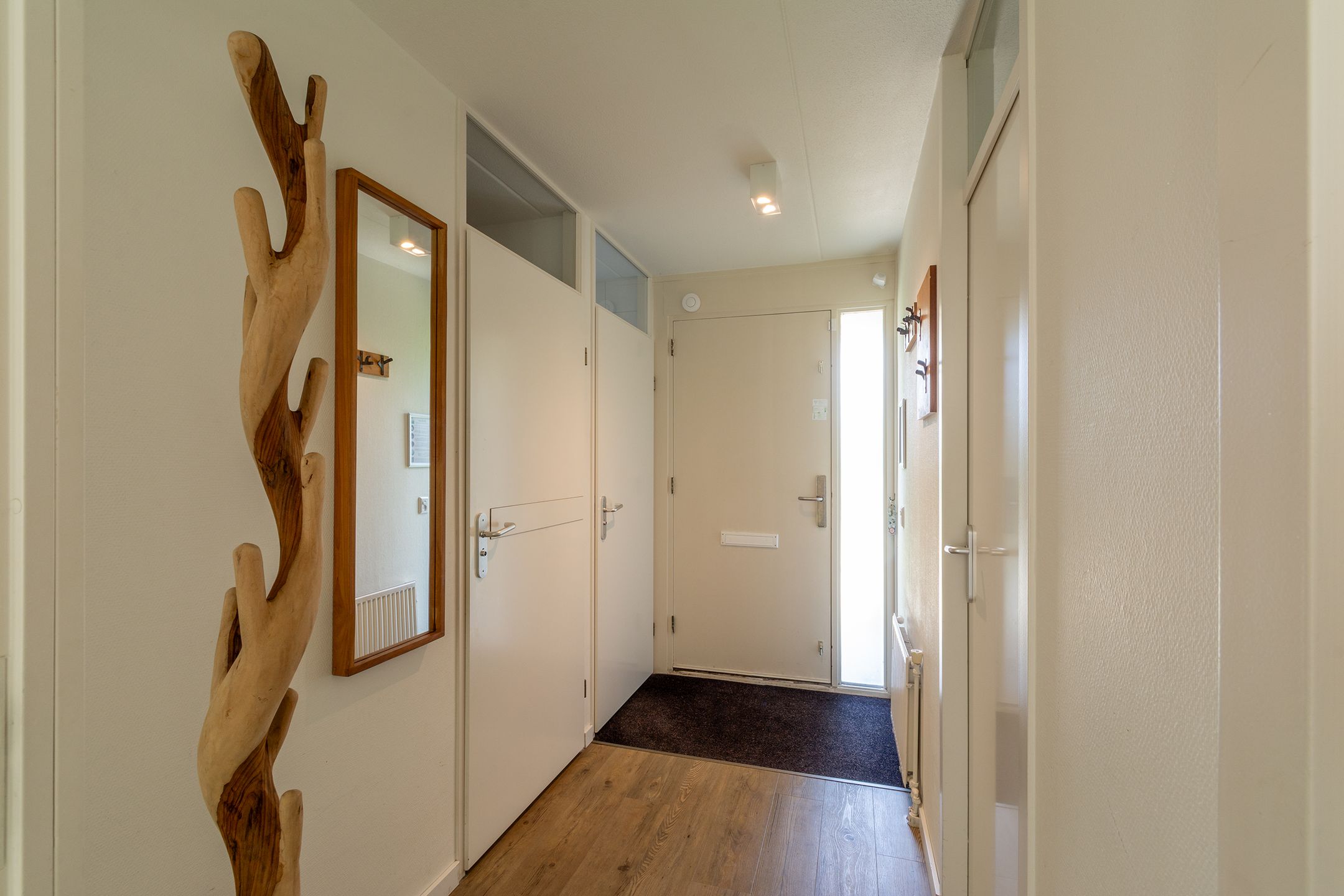 4-bedroom freehold villa in Julianadorp — photo 4 of 5
