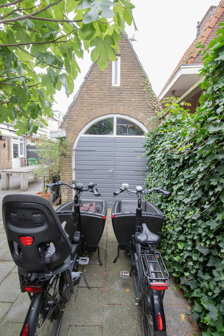 Photo 11 of Bos en Vaartlaan 10