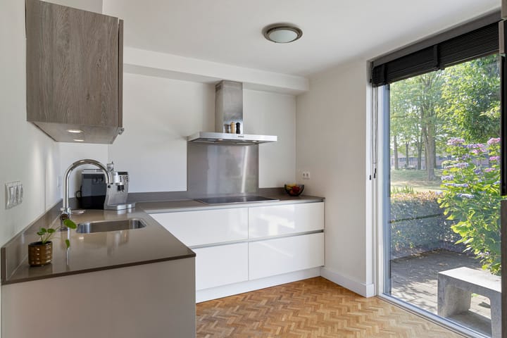 Photo 21 of Mosselhoekplein 20