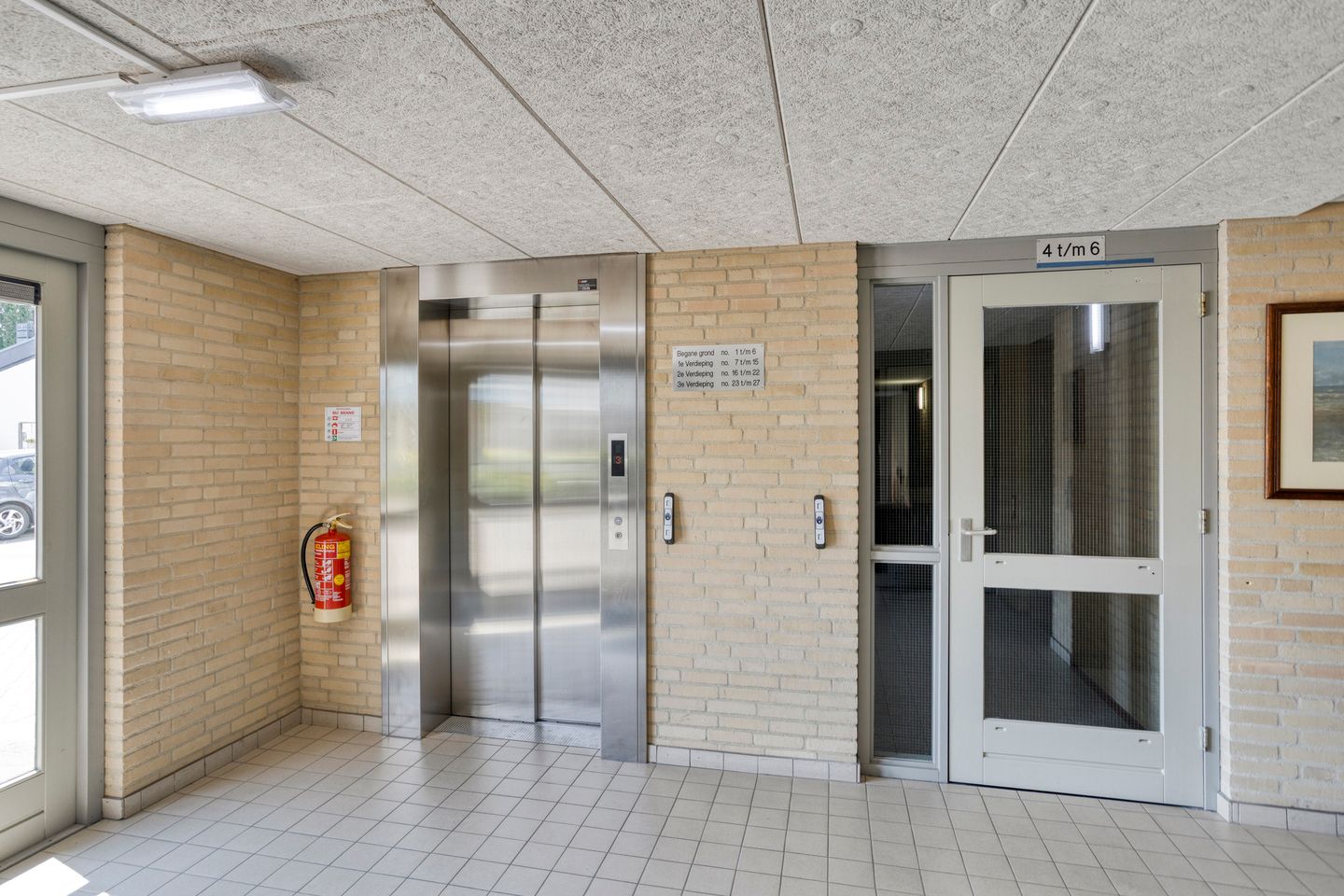 Foto 20 van Walstro 7