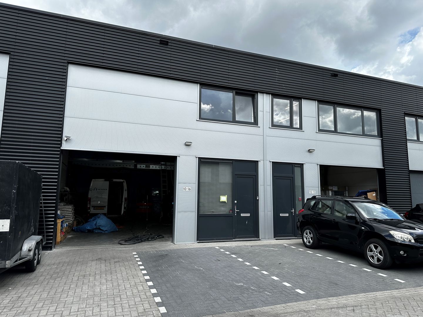 Bekijk foto 2 van Aluminiumstraat 10-16