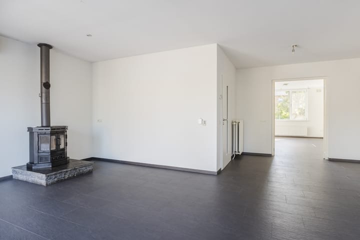 Photo 6 of Grotestraat 35-A