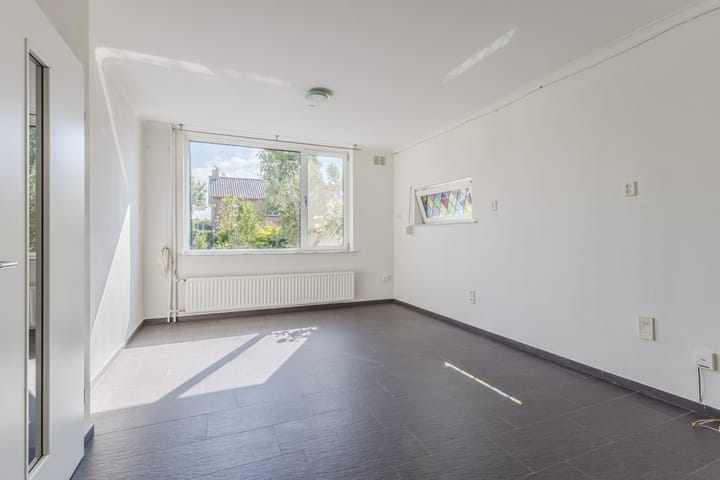 Photo 10 of Grotestraat 35-A