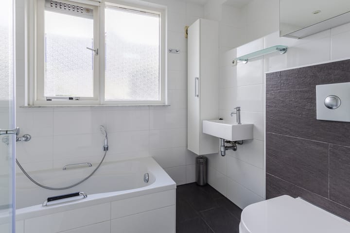 Photo 13 of Grotestraat 35-A