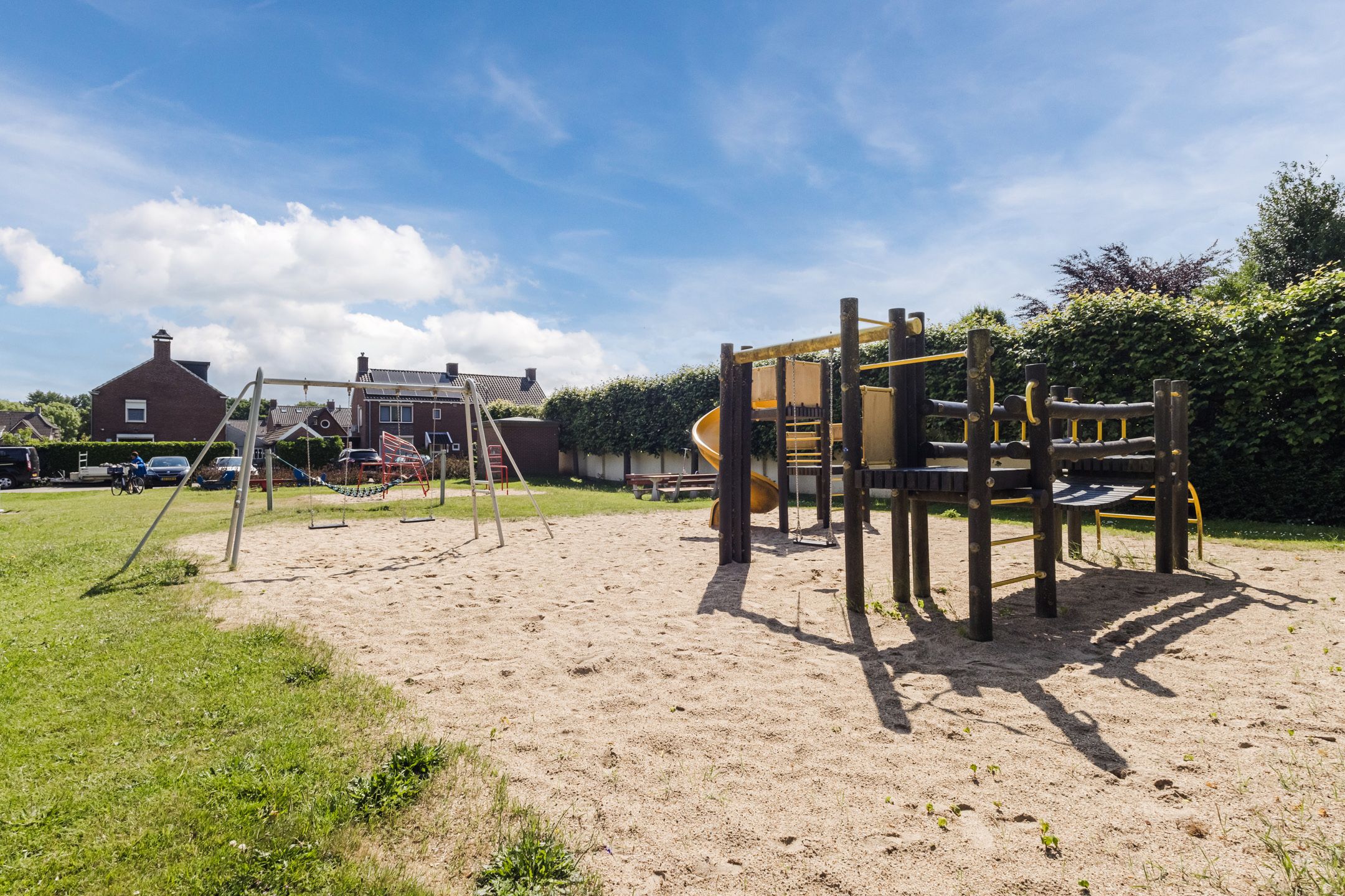 Photo 27 of Grotestraat 35-A