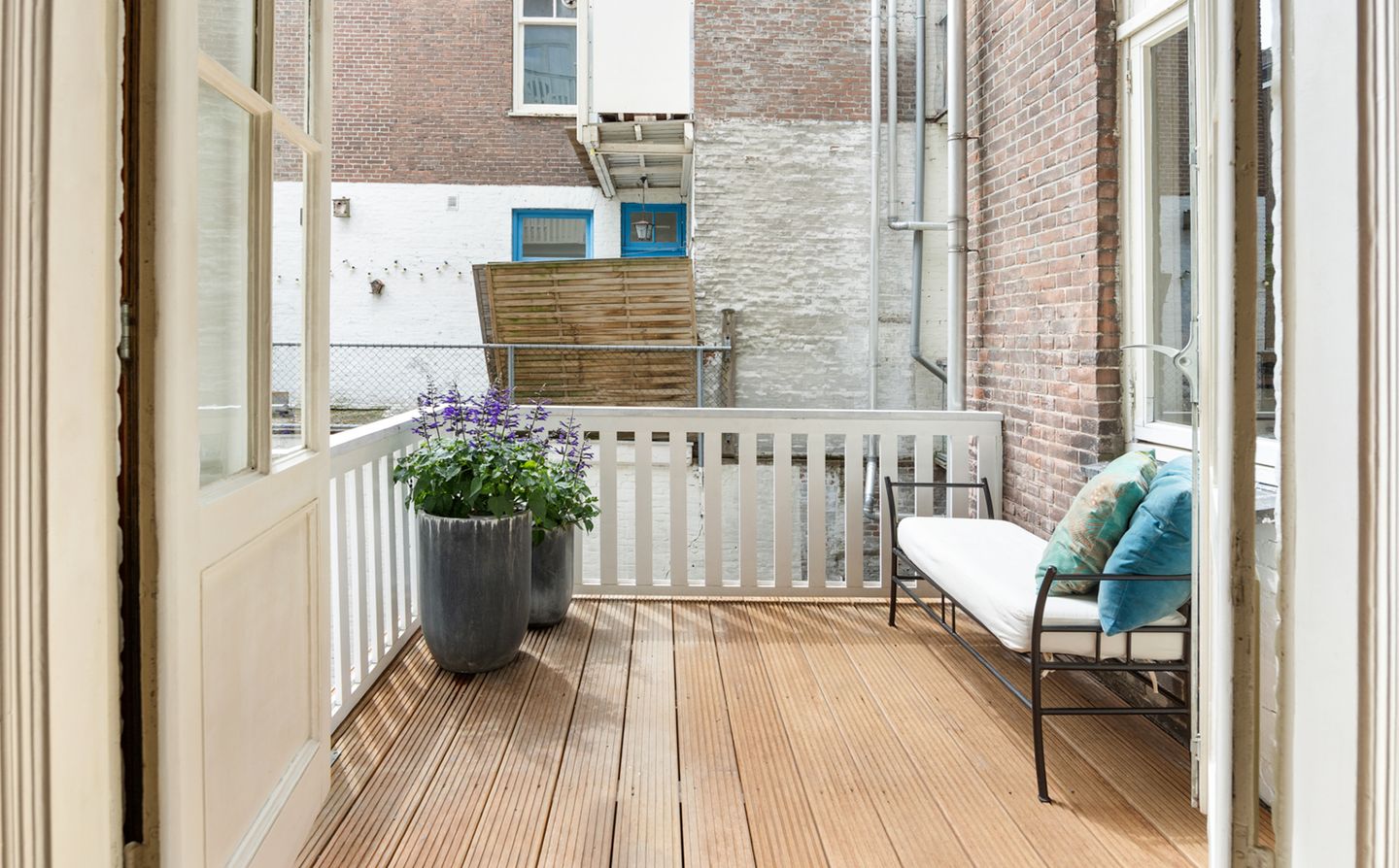 Photo 10 of Eerste Nassaustraat 25-1