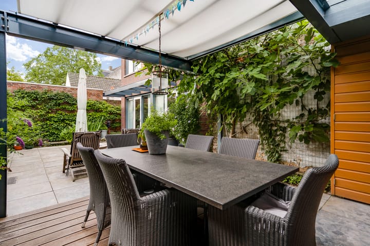 Photo 22 of Schoolstraat 16