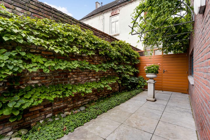 Photo 23 of Schoolstraat 16