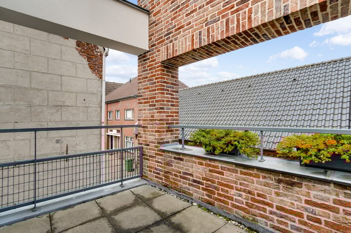 Photo 34 of Schoolstraat 16