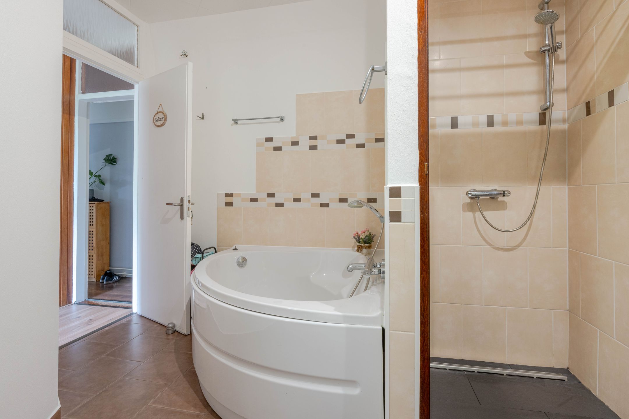 Foto 15 van Robbenoordplein 7-B