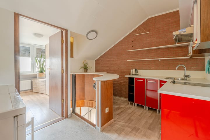 Foto 21 van Robbenoordplein 7-B