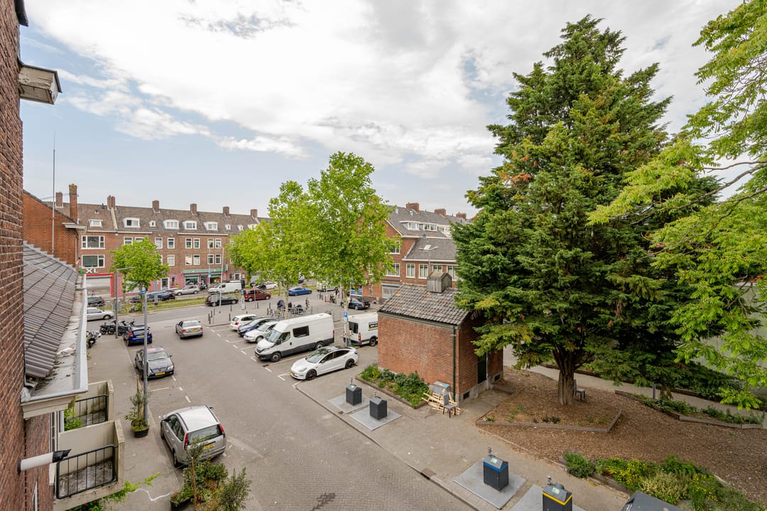 Foto 32 van Robbenoordplein 7-B