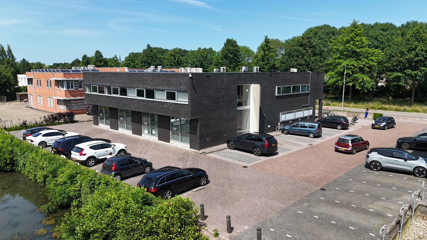Bekijk foto 1 van Europa-allee 8