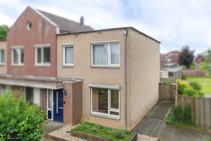 Foto 2 van Rijksweg 27-G