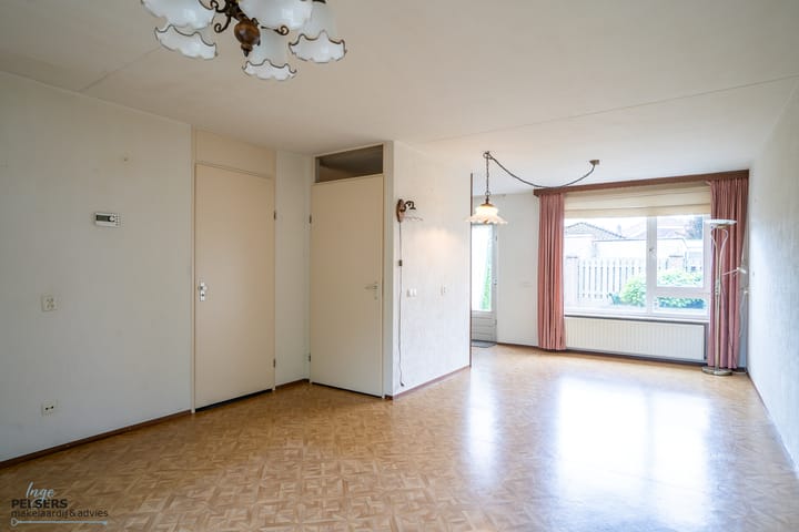 Foto 7 van Rijksweg 27-G