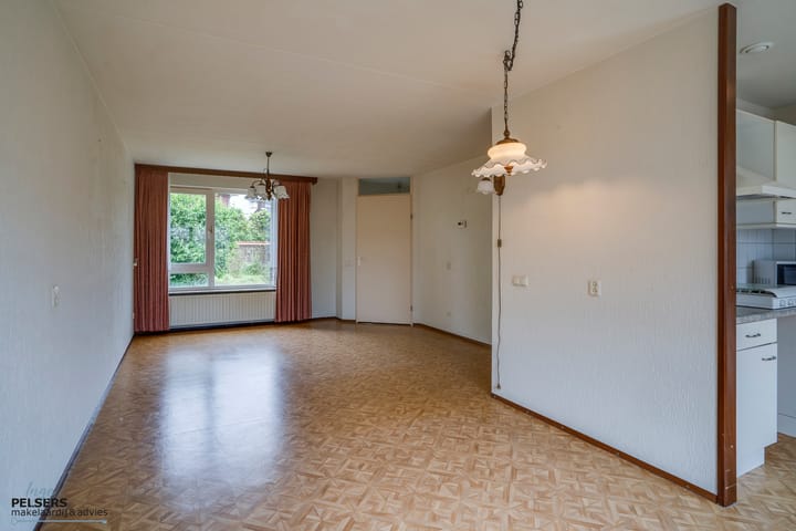 Foto 9 van Rijksweg 27-G