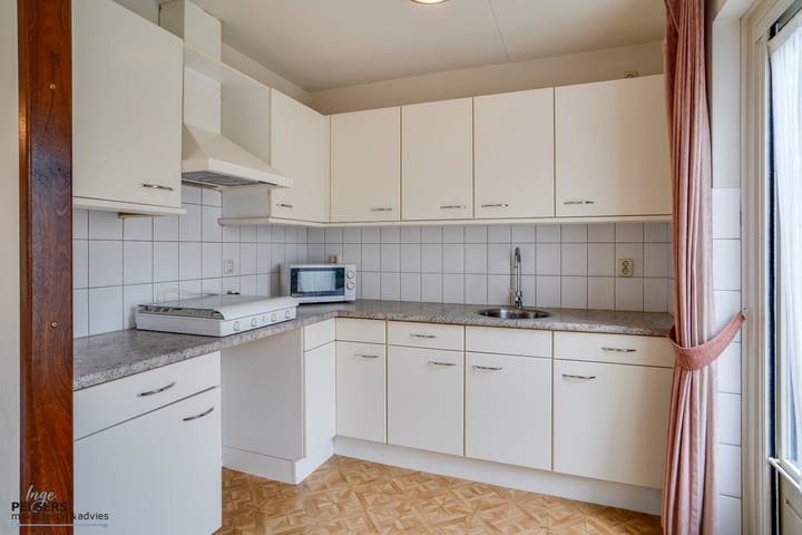 Foto 13 van Rijksweg 27-G