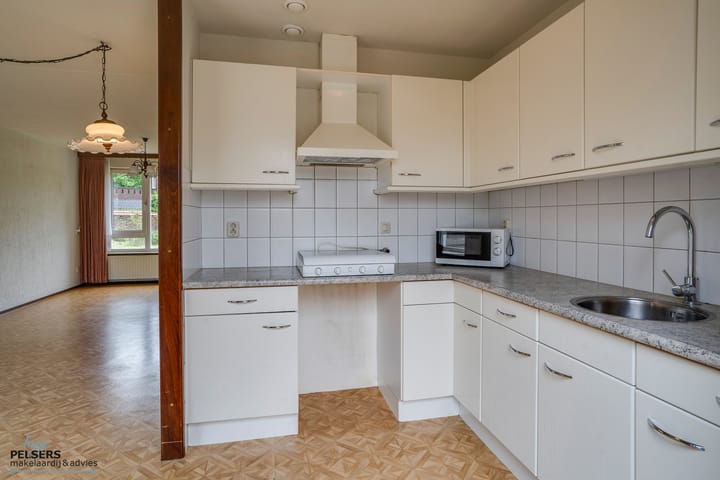 Foto 15 van Rijksweg 27-G