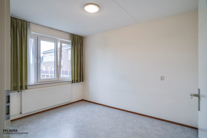 Foto 26 van Rijksweg 27-G