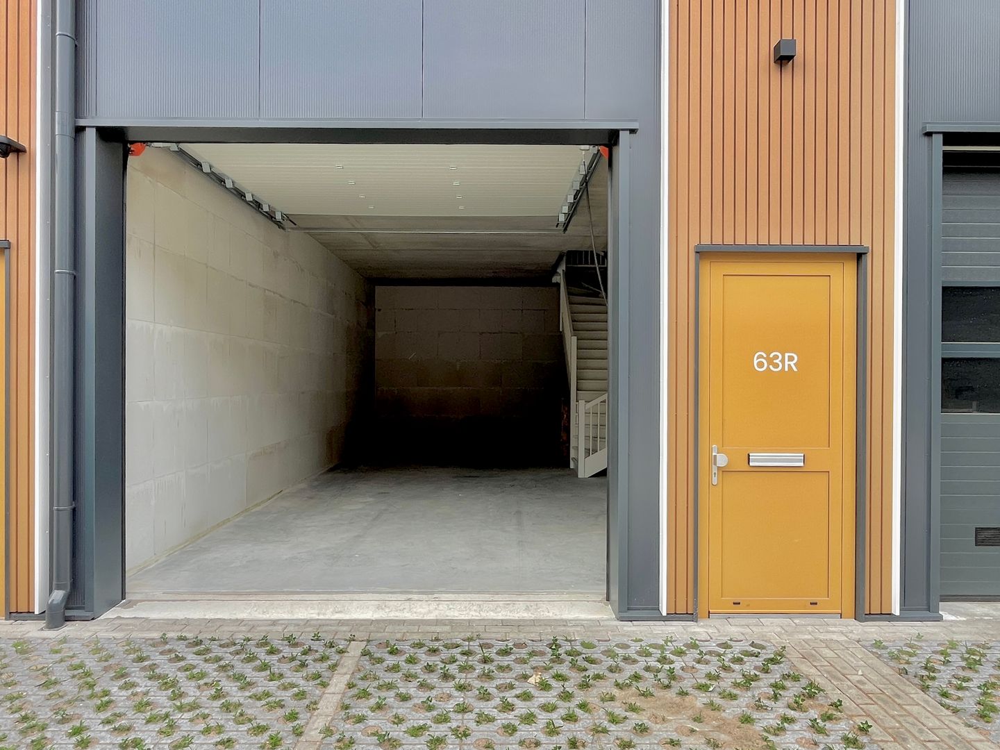 View photo 3 of Bestevaerstraat 63-R