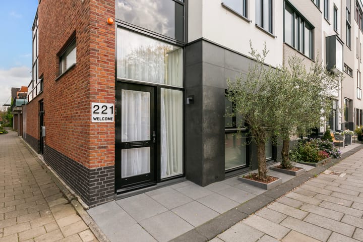 Foto 45 van Avenue Carnisse 221