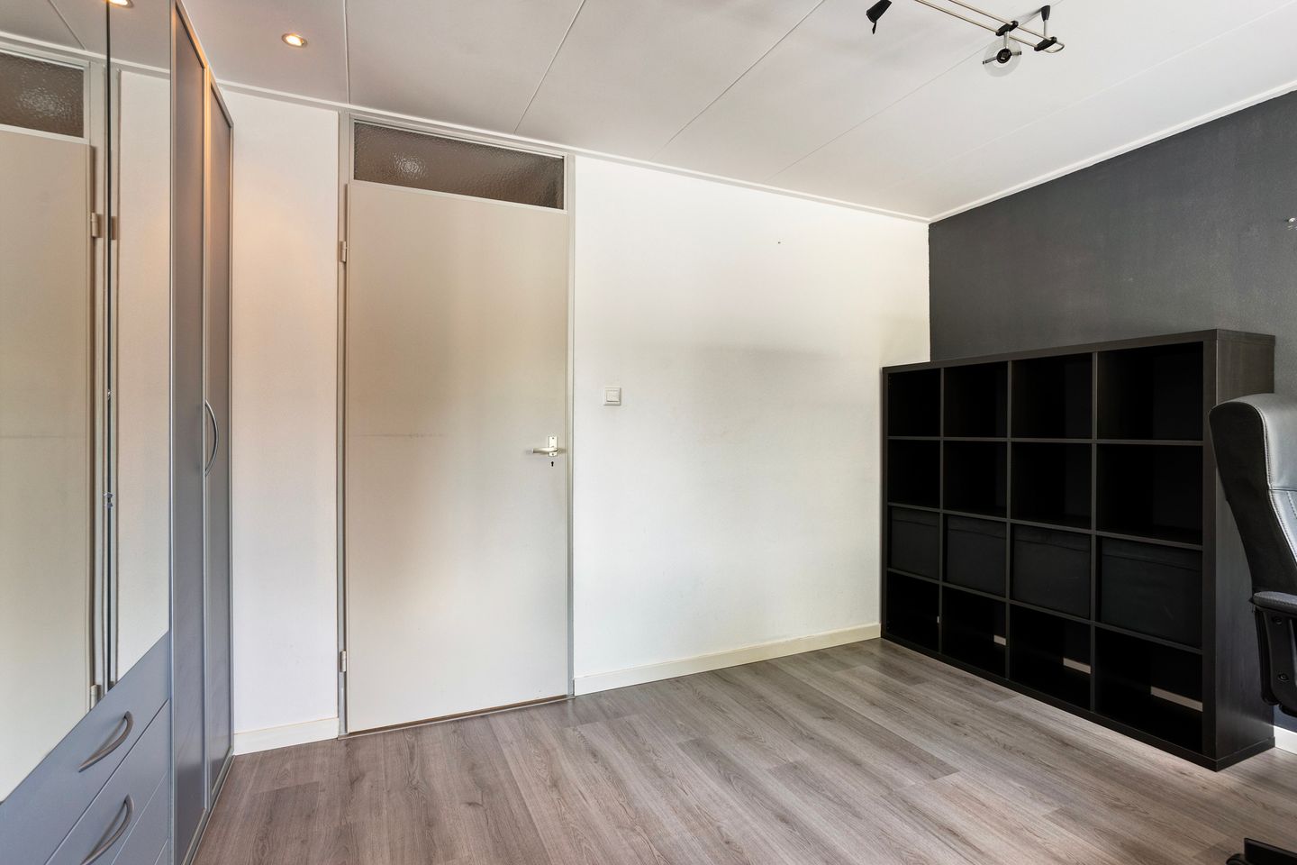 Photo 14 of Schoutstraat 79