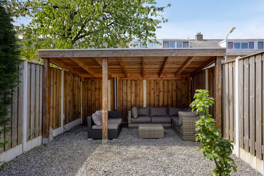 Photo 16 of Schoutstraat 79