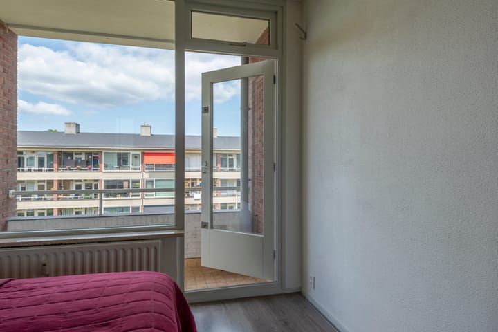 Foto 16 van Aagje Dekenlaan 34