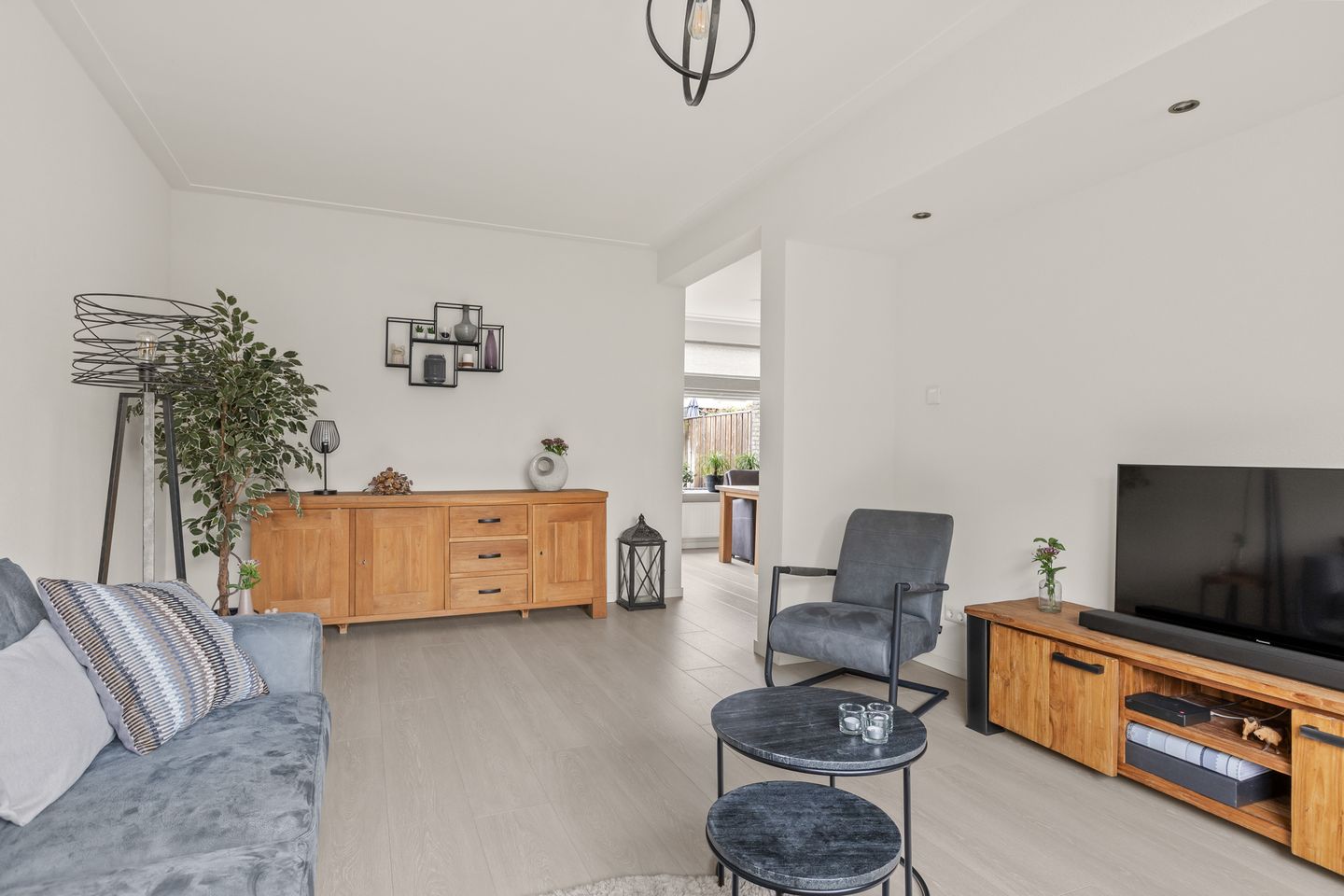 Photo 14 of Koning Nobelpad 42