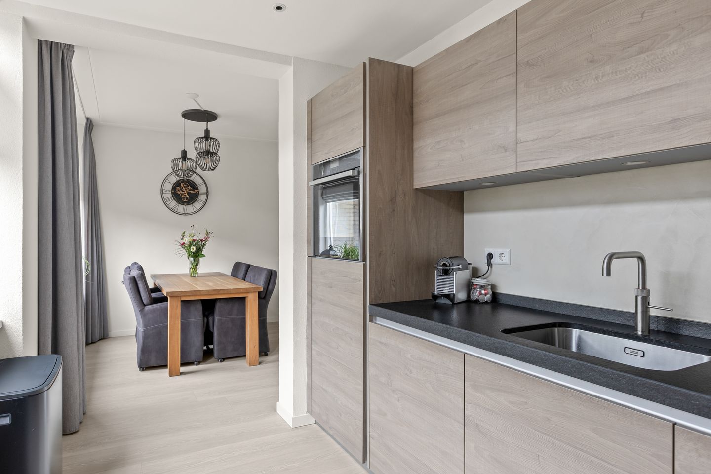 Photo 25 of Koning Nobelpad 42