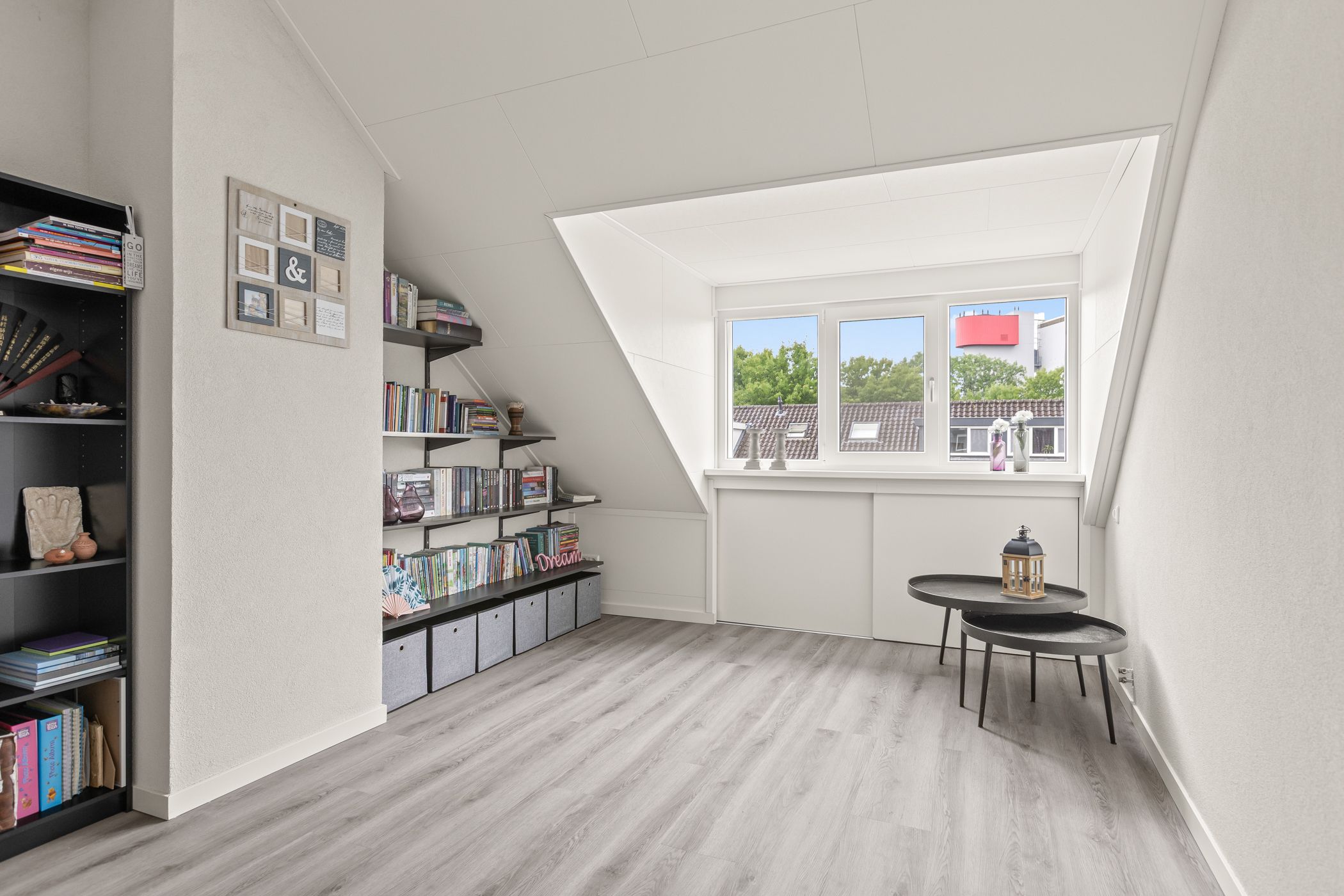 Photo 51 of Koning Nobelpad 42