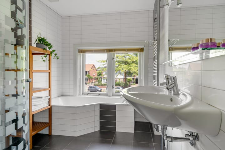 Foto 37 van Bornsestraat 63