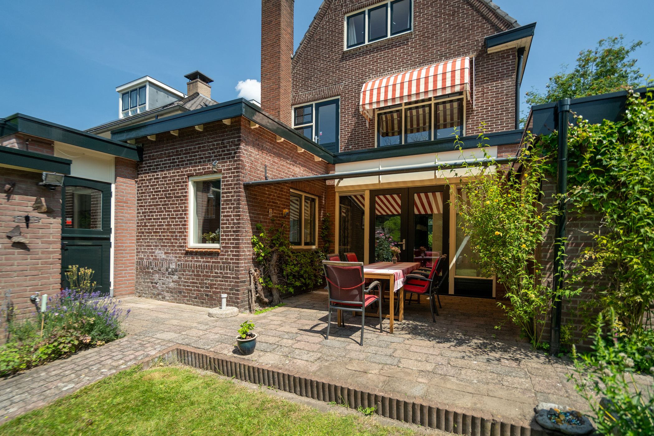 Foto 57 van Bornsestraat 63