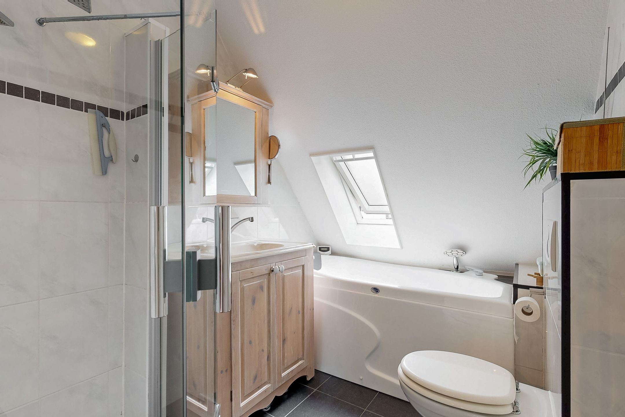 Foto 18 van van Beijerenstraat 75