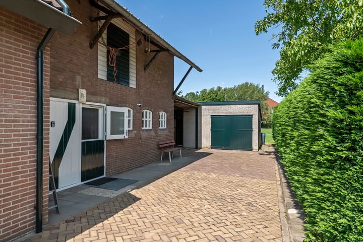 Foto 8 van Parallelweg 3