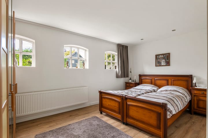 Foto 32 van Parallelweg 3