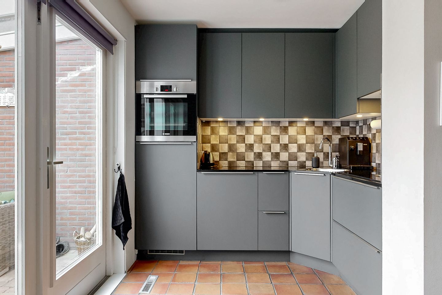 Foto 10 van van Beijerenstraat 75