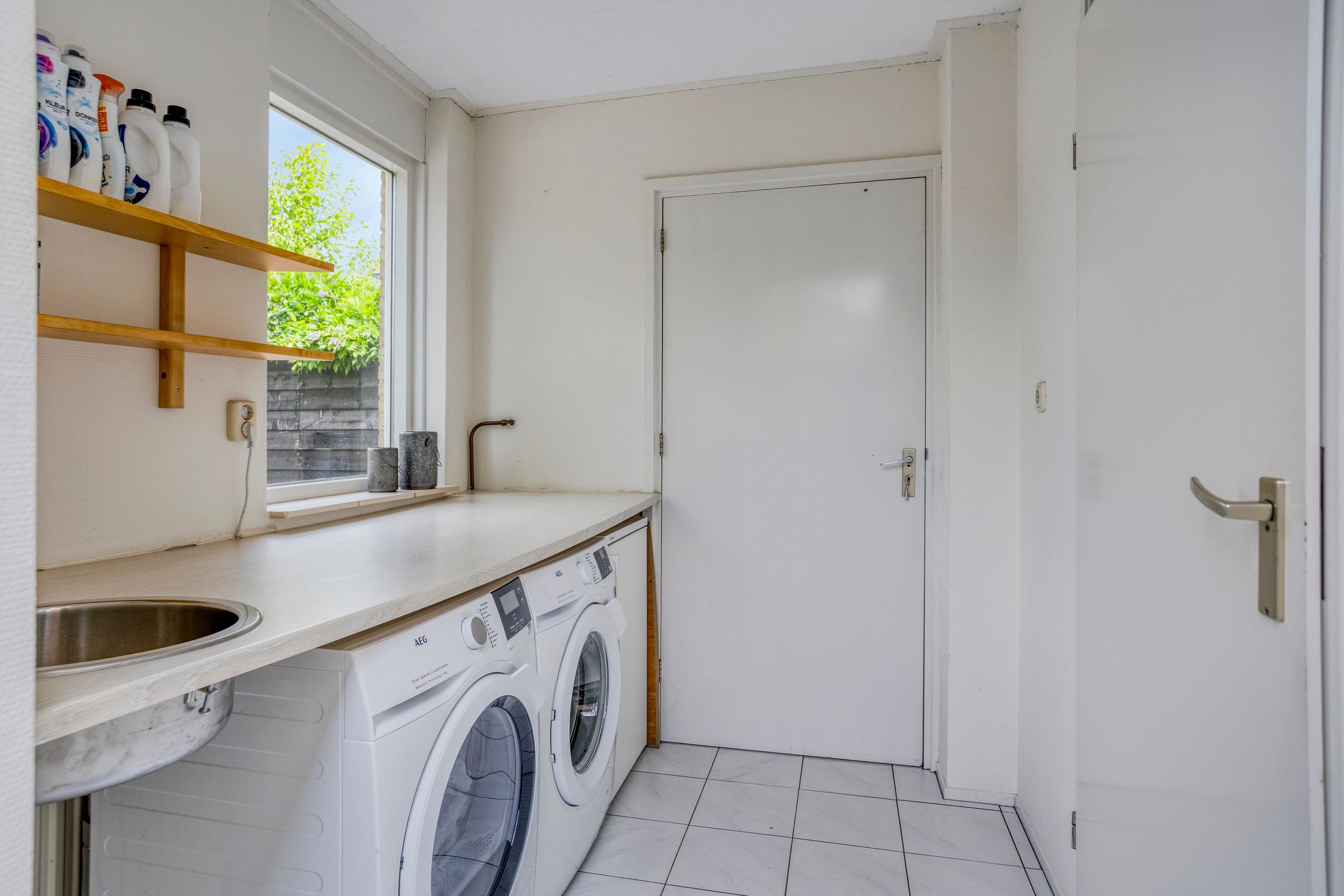 Foto 18 van Baron van Dieststraat 14