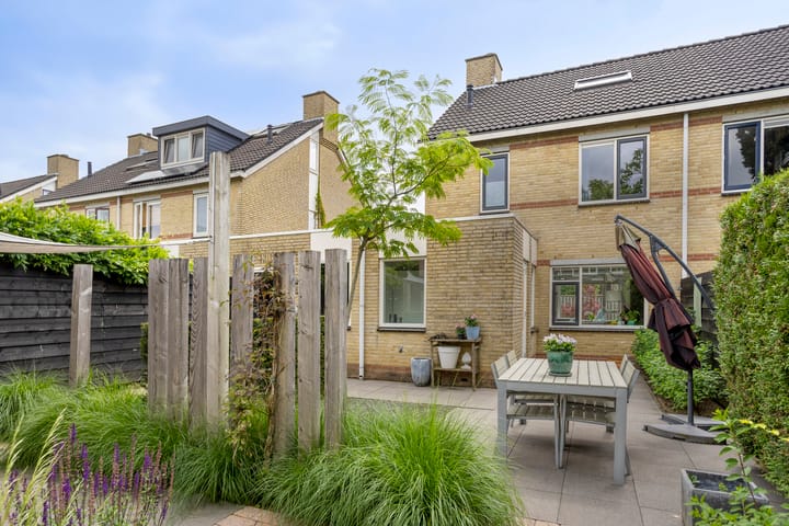 Foto 36 van Baron van Dieststraat 14