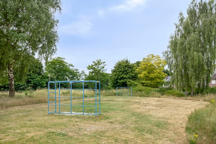 Foto 44 van Baron van Dieststraat 14